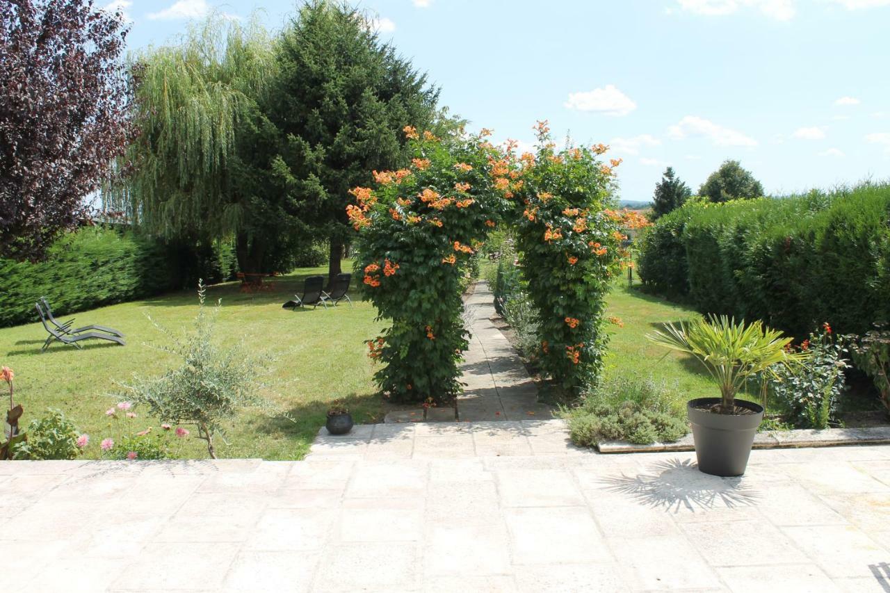 Les Laurentides Athée Exterior foto