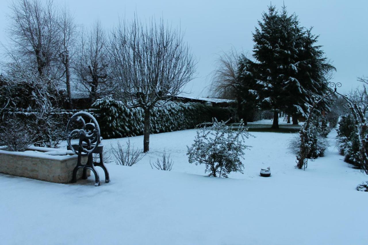 Les Laurentides Athée Exterior foto